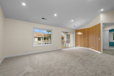 Tiny photo for 1727 W Hawkes Street #8, Arlington Heights, IL 60004 (MLS # 12756828)
