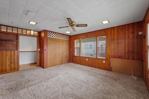 Tiny photo for 811 W Harvard Street, Champaign, IL 61820 (MLS # 12539302)