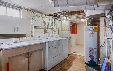 Tiny photo for 811 W Harvard Street, Champaign, IL 61820 (MLS # 12539302)