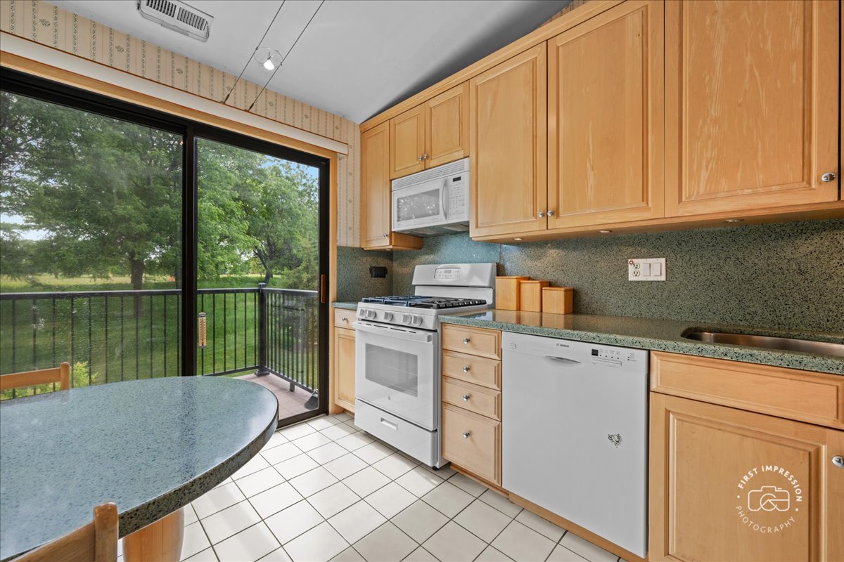 Properties 4 356 Elizabeth Drive C