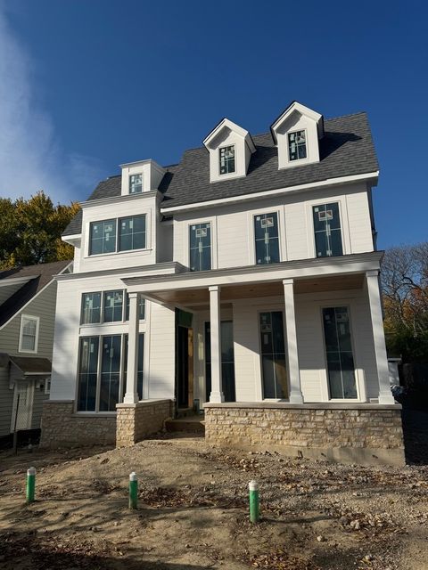 Tiny photo for 6 S Elm Street, Hinsdale, IL 60521 (MLS # 12462798)