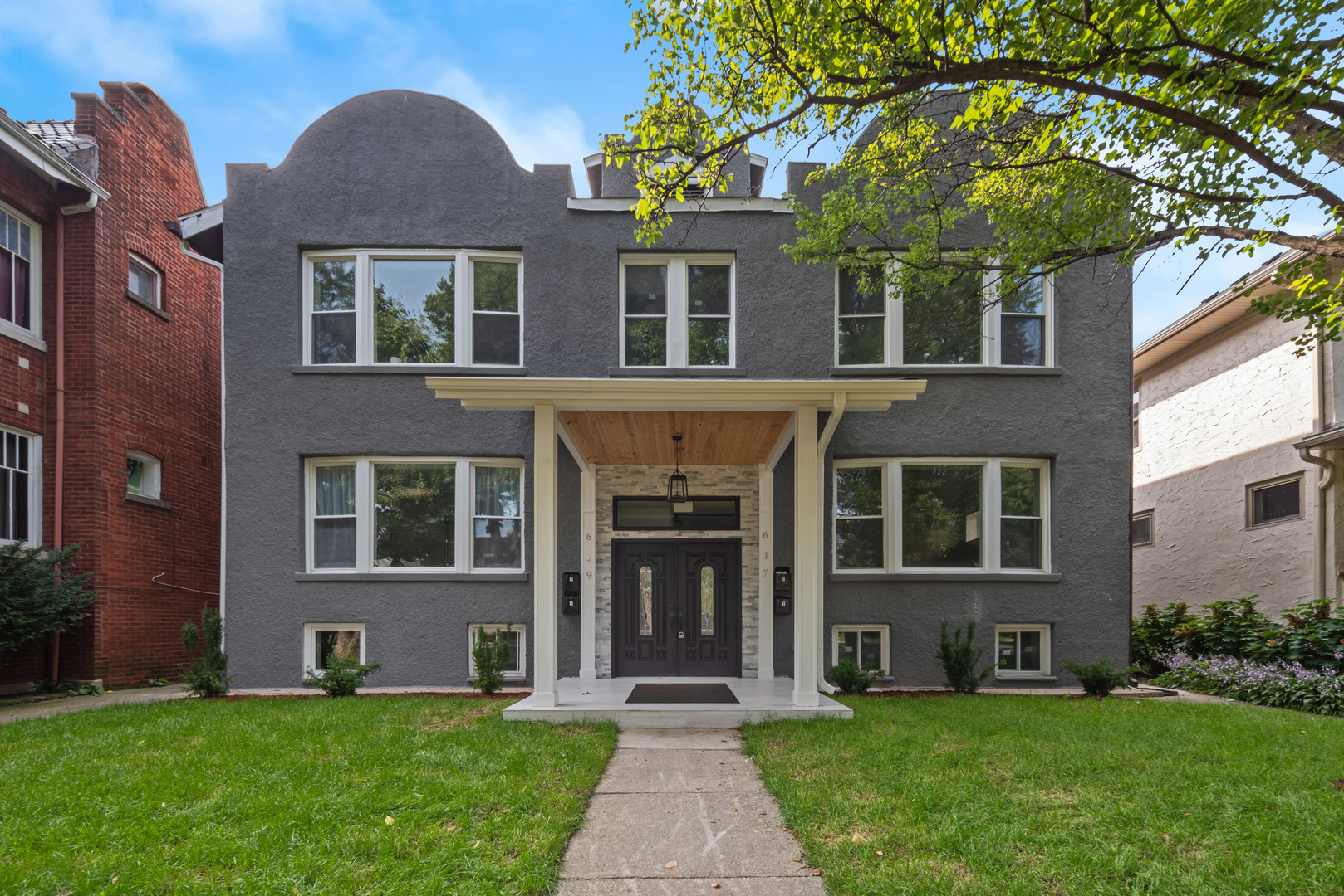 Oak Park, Illinois 60302, United States, 13 Bedrooms Bedrooms, ,5 BathroomsBathrooms,Residential,Active,205415