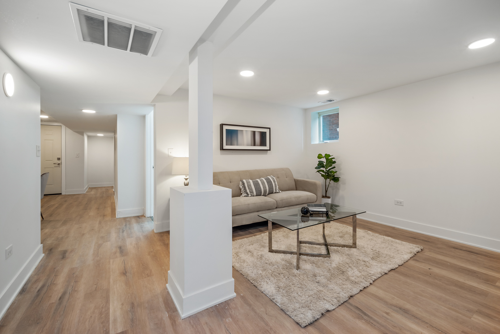 Oak Park, Illinois 60302, United States, 13 Bedrooms Bedrooms, ,5 BathroomsBathrooms,Residential,Active,205415