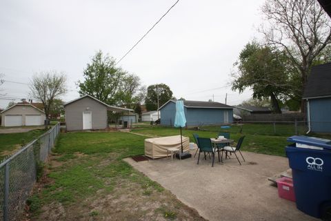 Tiny photo for 1442 W High Street, Davenport, IA 52804 (MLS # 12615110)