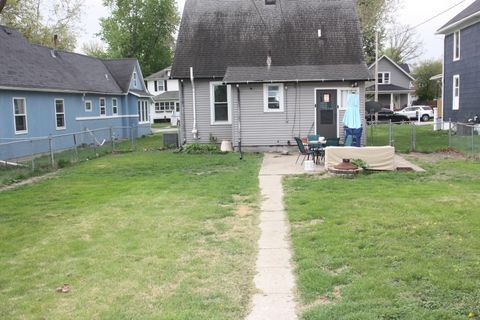 Tiny photo for 1442 W High Street, Davenport, IA 52804 (MLS # 12615110)
