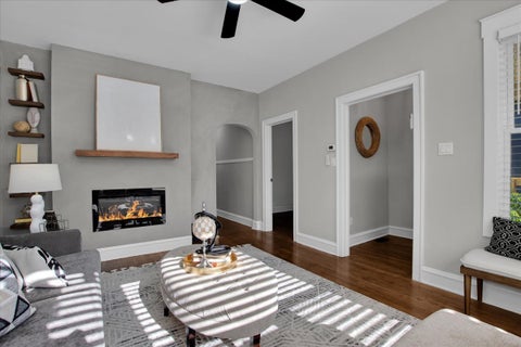 Tiny photo for 9824 S Escanaba Avenue, Chicago, IL 60617 (MLS # 12686332)