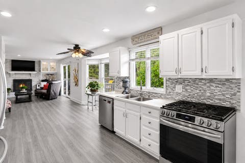 Tiny photo for 810 Jennifer Court, Algonquin, IL 60102 (MLS # 12668387)