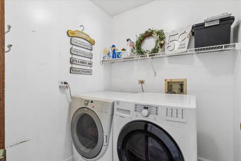 Tiny photo for 810 Jennifer Court, Algonquin, IL 60102 (MLS # 12668387)