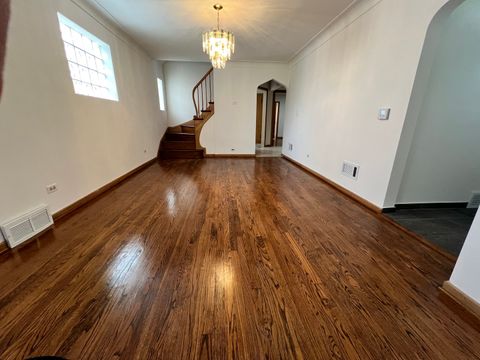 Tiny photo for 7427 TRIPP Avenue, Skokie, IL 60076 (MLS # 12430437)