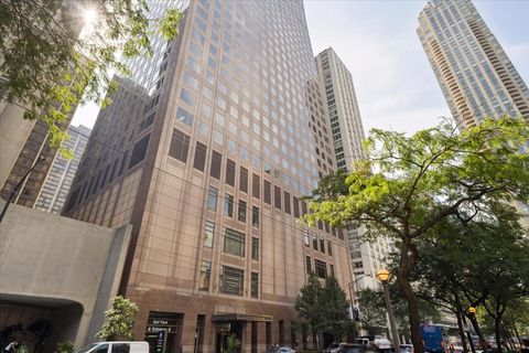 Photo of 161 E Chicago Avenue #58K2, Chicago, IL 60611 (MLS # 12481752)