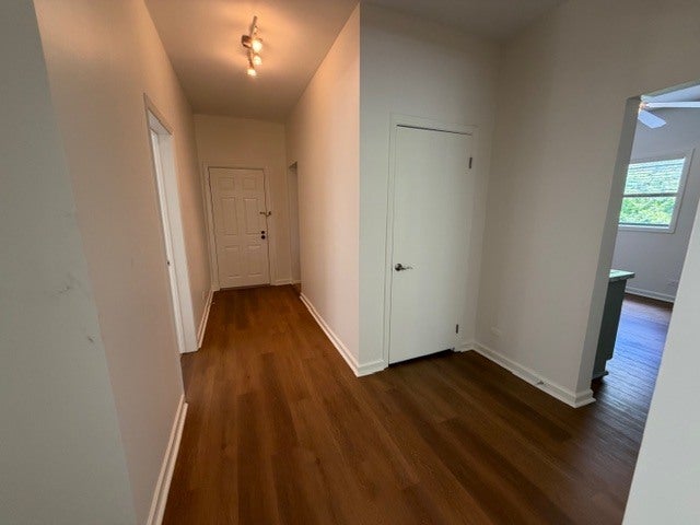 804 W Lakeside Place 201