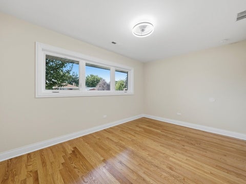 Tiny photo for 10029 Kedvale Avenue, Oak Lawn, IL 60453 (MLS # 12793317)