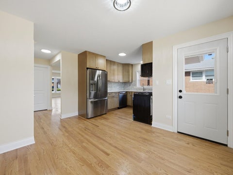 Tiny photo for 10029 Kedvale Avenue, Oak Lawn, IL 60453 (MLS # 12793317)