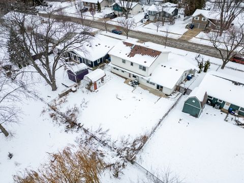 Tiny photo for 1629 Syracuse Lane, Schaumburg, IL 60193 (MLS # 12534827)