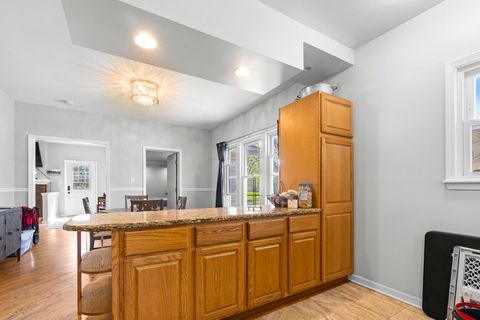 Tiny photo for 192 N Bonnie Brae Avenue, Elmhurst, IL 60126 (MLS # 12568369)