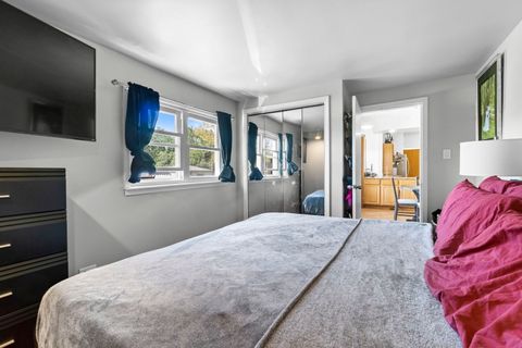 Tiny photo for 192 N Bonnie Brae Avenue, Elmhurst, IL 60126 (MLS # 12568369)