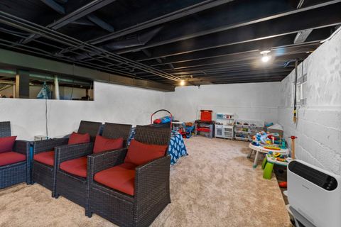 Tiny photo for 192 N Bonnie Brae Avenue, Elmhurst, IL 60126 (MLS # 12568369)