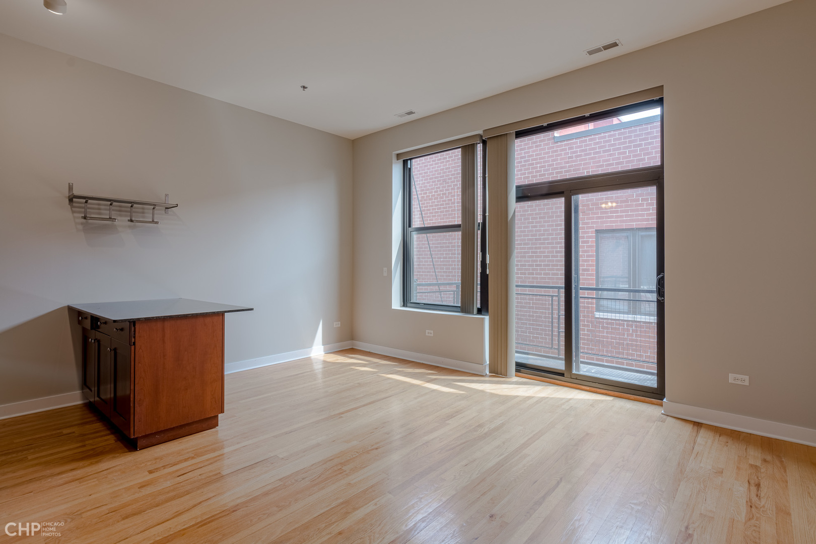 2 S LEAVITT Street 408