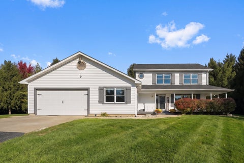 Photo of 1701 CONSTITUTION Road, New Lenox, IL 60451 (MLS # 12672037)