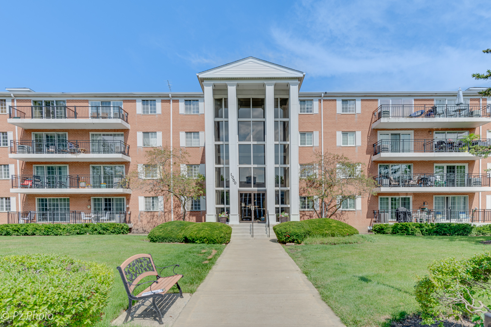 View Aurora, IL 60505 condo