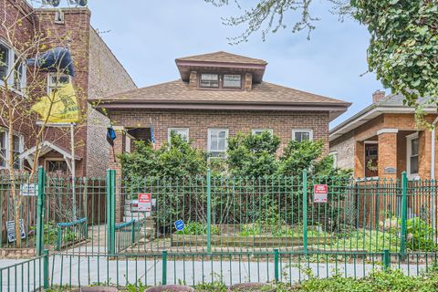 2936 N Keating Avenue Chicago IL 60641