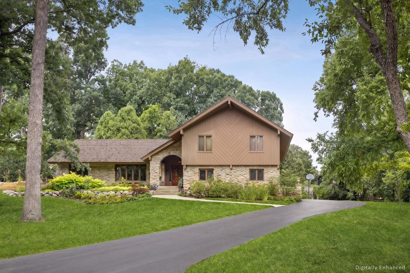 8648 Wedgewood Drive