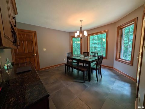 Tiny photo for 1315 W WEXFORD Place, Peoria, IL 61615 (MLS # QC4264838)