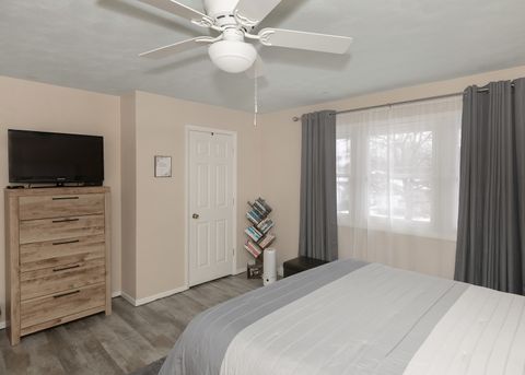 Tiny photo for 1517 21st Avenue #9, Rock Island, IL 61201 (MLS # 12554686)