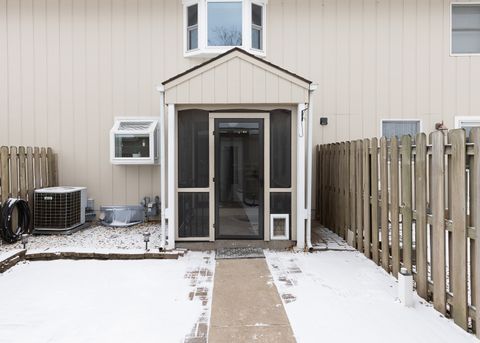 Tiny photo for 1517 21st Avenue #9, Rock Island, IL 61201 (MLS # 12554686)