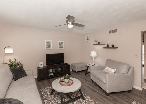 Tiny photo for 1517 21st Avenue #9, Rock Island, IL 61201 (MLS # 12554686)