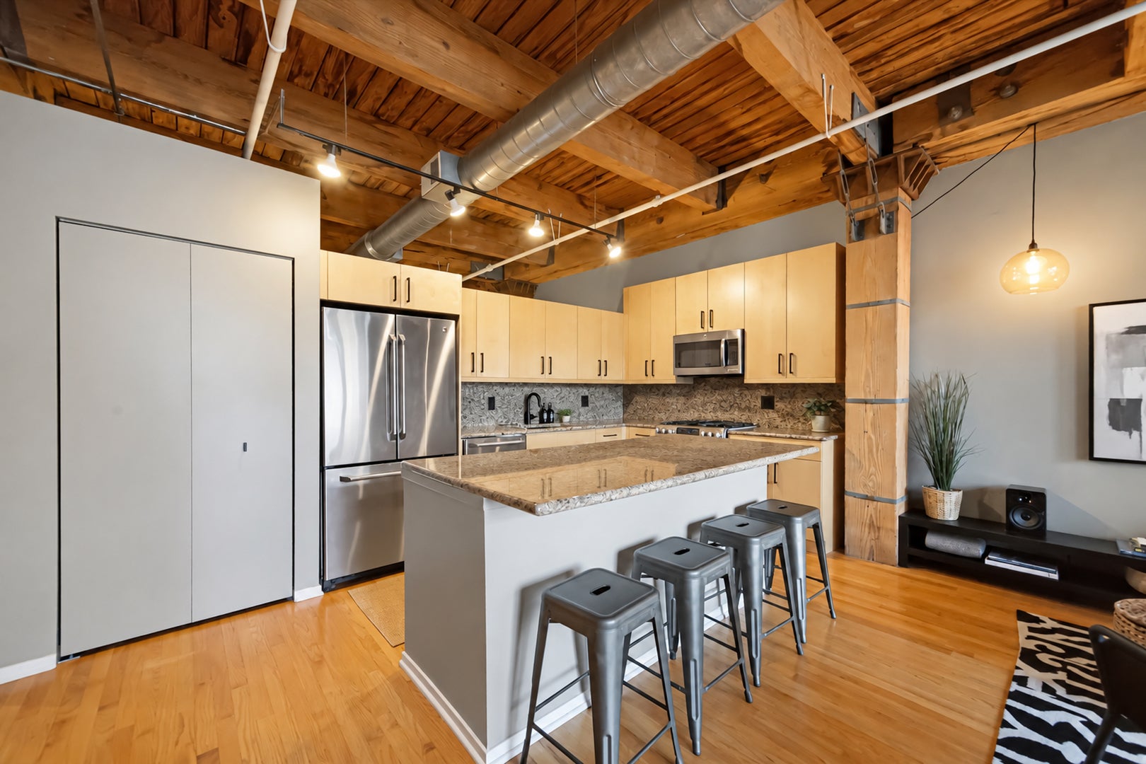375 W Erie Street 412