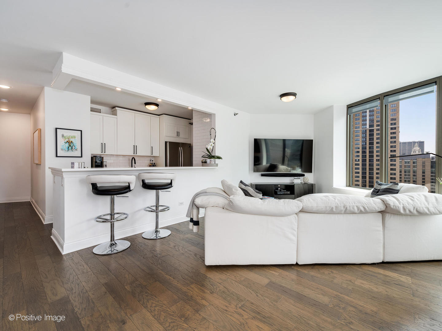 400 N LaSalle Street 2705
