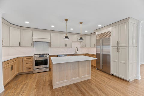 Tiny photo for 1430 Country Lane, Deerfield, IL 60015 (MLS # 12722823)