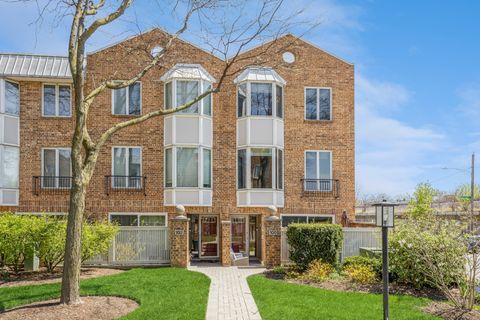 100 Bishop Quarter Lane Oak Park IL 60302