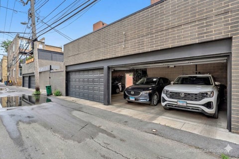 Tiny photo for 3014 W Montrose Avenue #3W, Chicago, IL 60618 (MLS # 12735625)