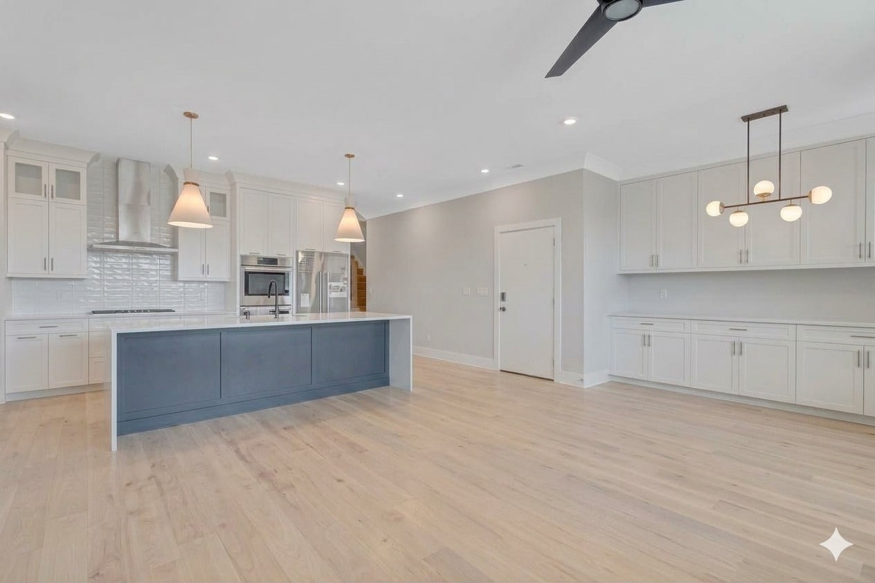 3014 W Montrose Avenue 3W