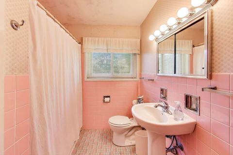 Tiny photo for 705 Park Avenue, Wilmette, IL 60091 (MLS # 12488179)