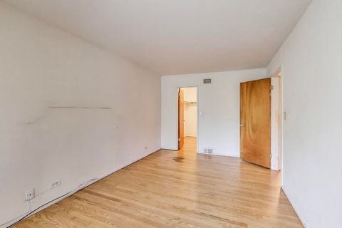 Tiny photo for 705 Park Avenue, Wilmette, IL 60091 (MLS # 12488179)
