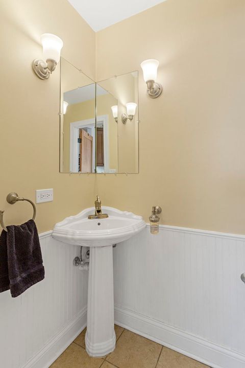 Tiny photo for 4936 Middaugh Avenue, Downers Grove, IL 60515 (MLS # 12567071)