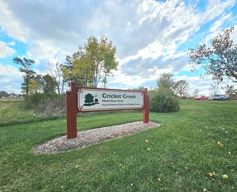 Tiny photo for 906 E Babcock Avenue, Addison, IL 60101 (MLS # 12505900)