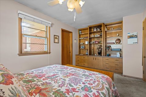 Tiny photo for 328 W State Street, North Aurora, IL 60542 (MLS # 12520004)