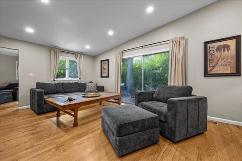 Tiny photo for 872 Virginia Road, Highland Park, IL 60035 (MLS # 12744419)