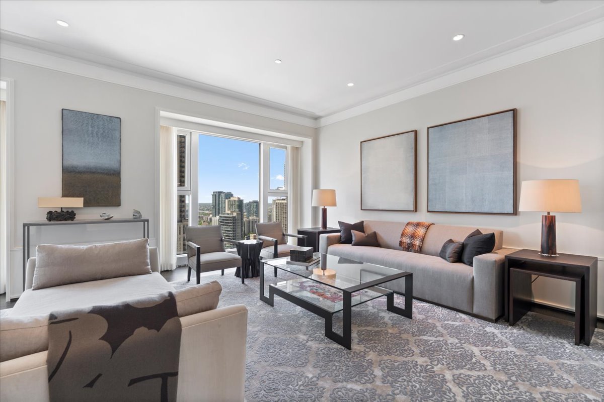 77 E WALTON Street 24D