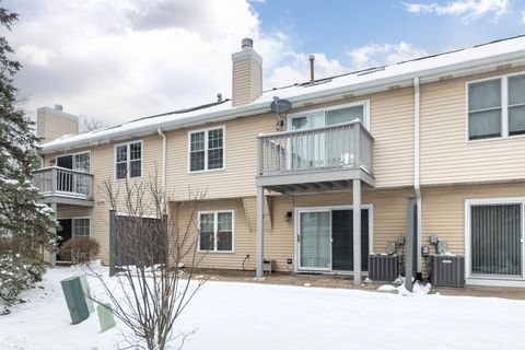 Tiny photo for 2319 Chasewood Drive, Downers Grove, IL 60515 (MLS # 12531605)