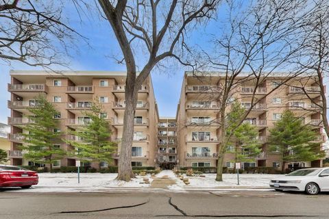 Tiny photo for 411 Ashland Avenue #6D, River Forest, IL 60305 (MLS # 12597473)