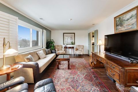 Tiny photo for 411 Ashland Avenue #6D, River Forest, IL 60305 (MLS # 12597473)