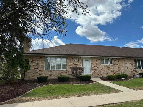Photo of 7300 W 152nd Street, Orland Park, IL 60462 (MLS # 12611522)