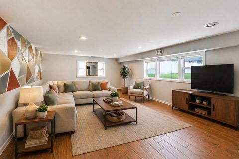 Tiny photo for 6864 175th Place, Tinley Park, IL 60477 (MLS # 12639414)