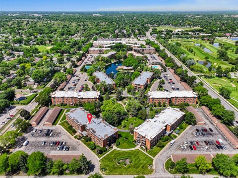 Tiny photo for 1227 S Old Wilke Road #210, Arlington Heights, IL 60005 (MLS # 12662948)