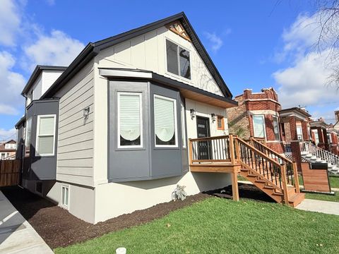 Tiny photo for 2222 Highland Avenue, Berwyn, IL 60402 (MLS # 12632938)